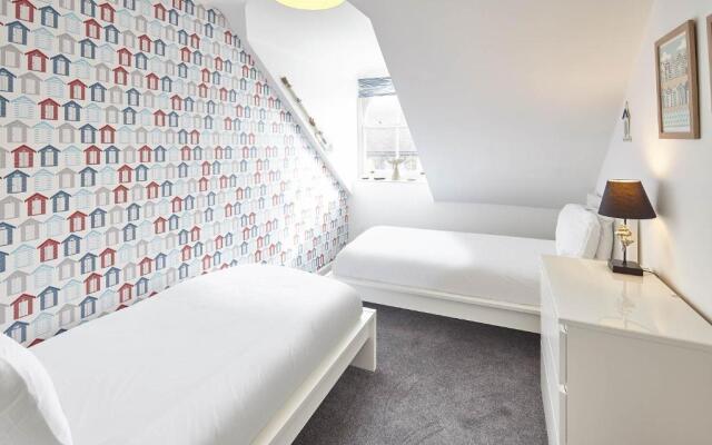 Host Stay The Whitby Pearl