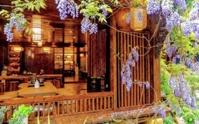 Pingle Ancient Town Lijiang Hostel