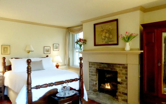 Maple Hall Inn & Restaurant 1850