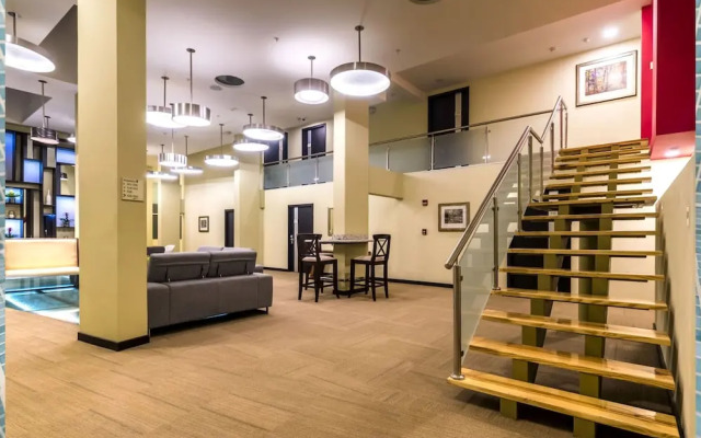 Urban Green Hotel & Suites