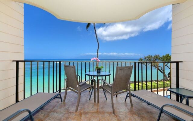 Kahana Reef 303 by RedAwning