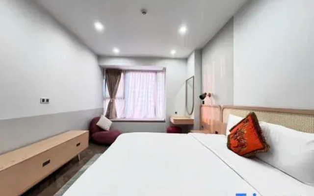 StayX Luxury Apartment near SECC