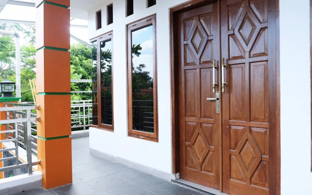 Homestay Jakal Dekat UGM dan Wisata by Simply Homy