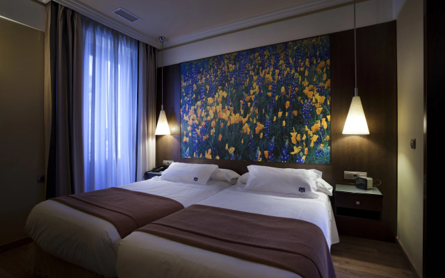 Suites Gran Via 44 Apartahotel
