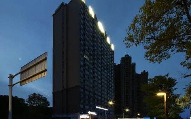 TILL BRIGHT Hotel (Shaoyang High-speed Railway Station)