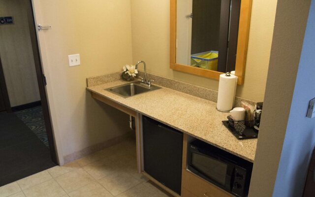 Hampton Inn And Suites Madera