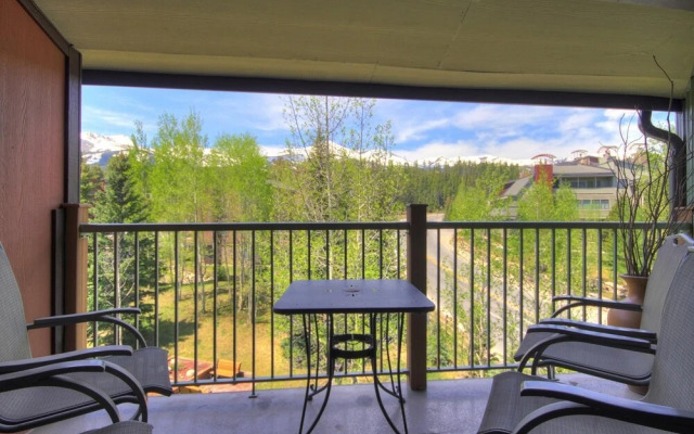 Sawmill 316 2 Br condo by RedAwning