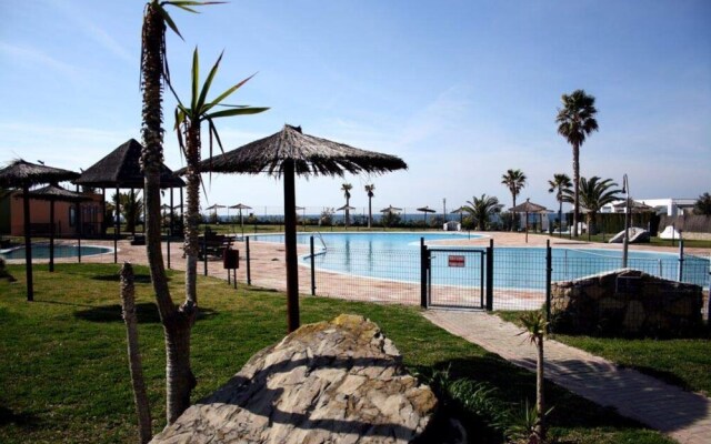 Apartment - 2 Bedrooms with Pool and Sea views - 107777