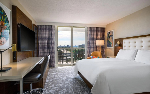 Renaissance Meadowlands Hotel