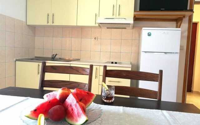 Apartments Jure Miljak