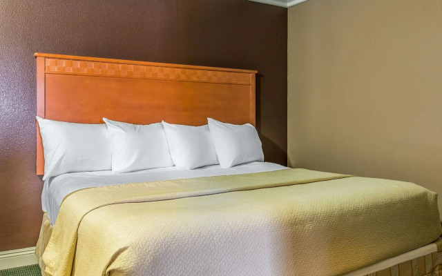 Rodeway Inn