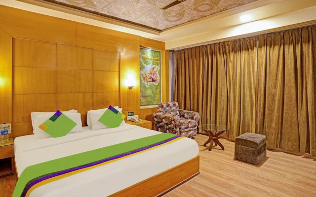 FabHotel Royal CM Bani Park