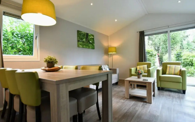 Cosy Chalet w/ Garden Patio