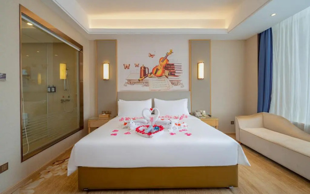 Vienna International Hotel Qishi Center Branch in Dongguan, Guangdong.