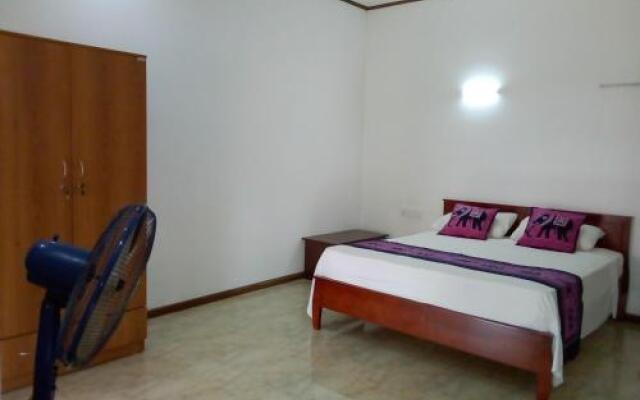 ALIYA PINK France Guesthouse