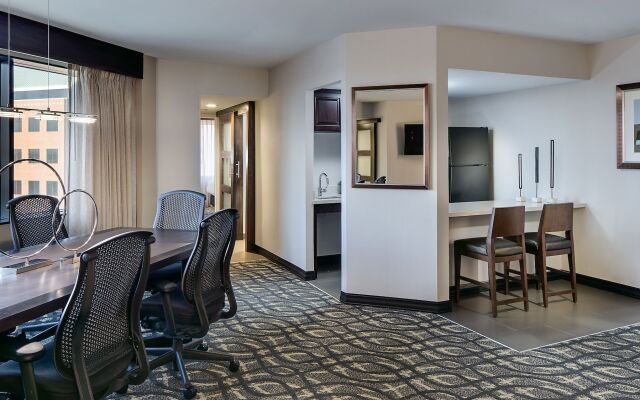 Embassy Suites by Hilton Dallas Love Field