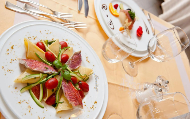 Hermitage Hotel & Resort
