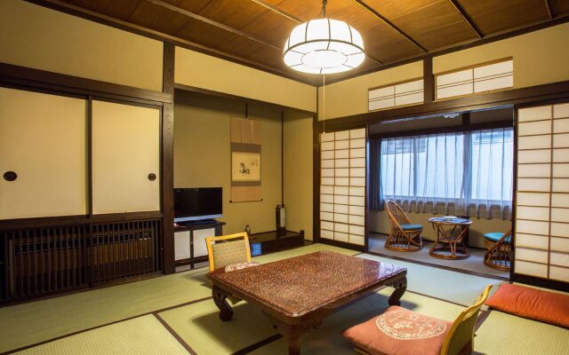 Higashi Ishikawa Ryokan