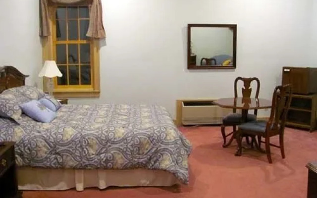 Oak Valley Inn & Suites