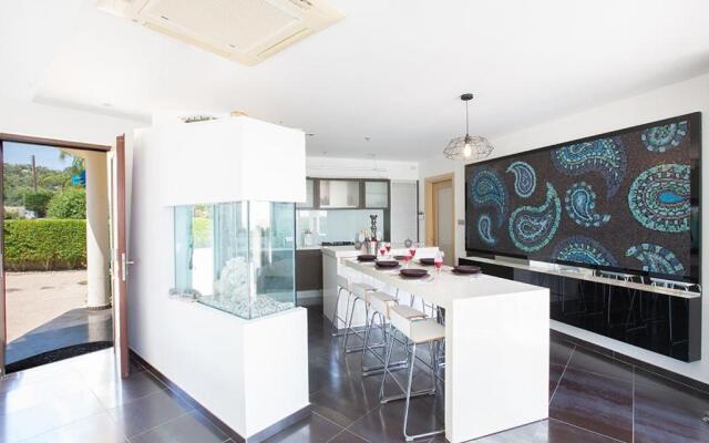 Villa Protaras Sunshine Stylish 4BDR Villa with Pool Close to Fig Tree Bay Beach