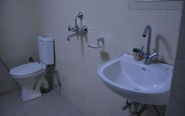 OYO 8074 Hotel G 9