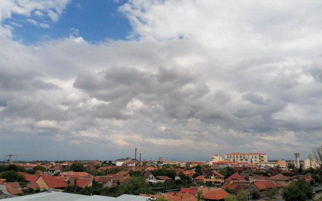 SunsetView Apartment