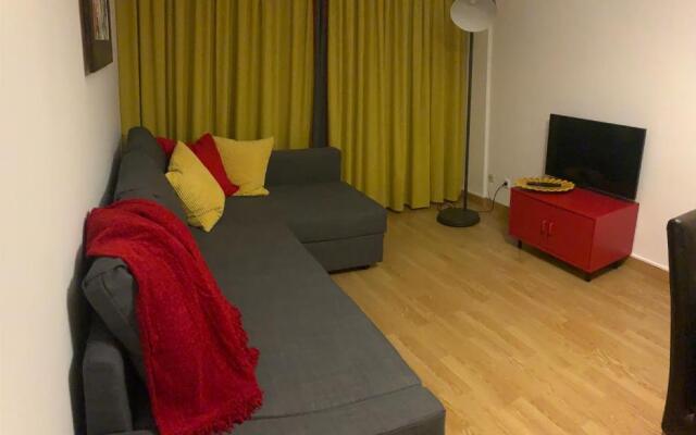 Carcavelos Cozy Lisboa/Cascais/Sintra 5PAX