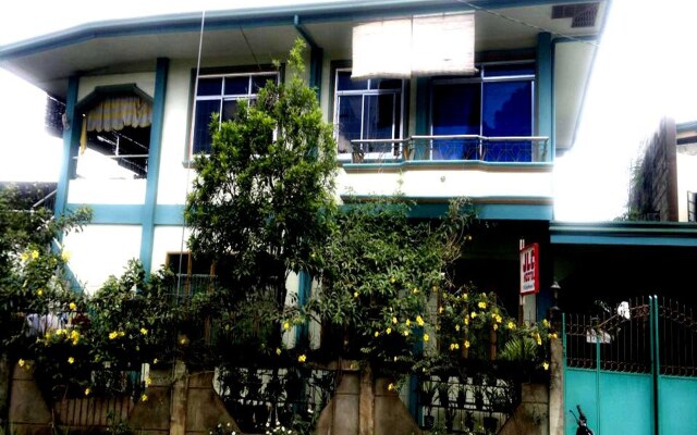 Ayahmi Hostel