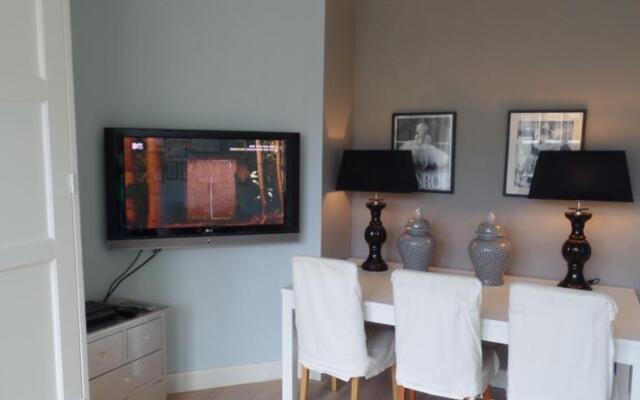 Canalside Apartments