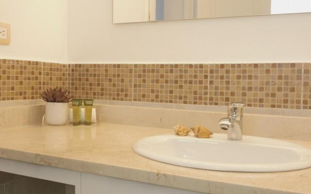 Beauty Playa Turquesa ocean views 3bed apartment P
