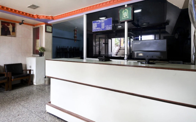 SPOT ON 48157 Hotel Ganesh