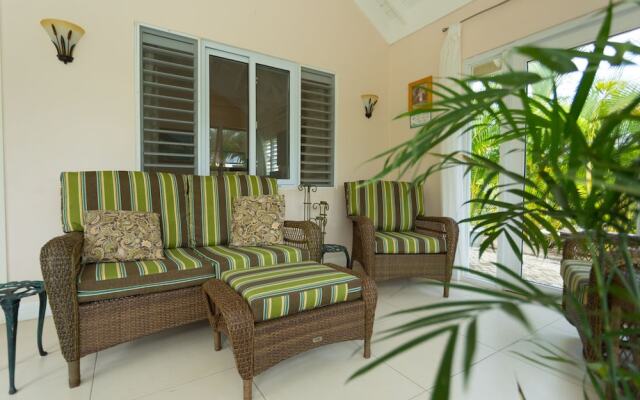 Ocho Rios Getaway Villa at The Palms