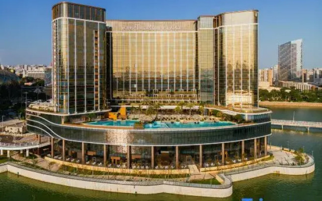 YOHO Treasure Island Hotel