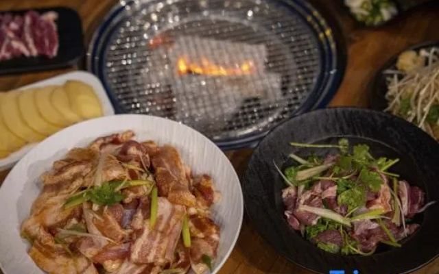 Front Yard Back Yard Snow Mountain Hot Spring Homestay (Hailuogou Glacier Forest Park) – Meal – Luding