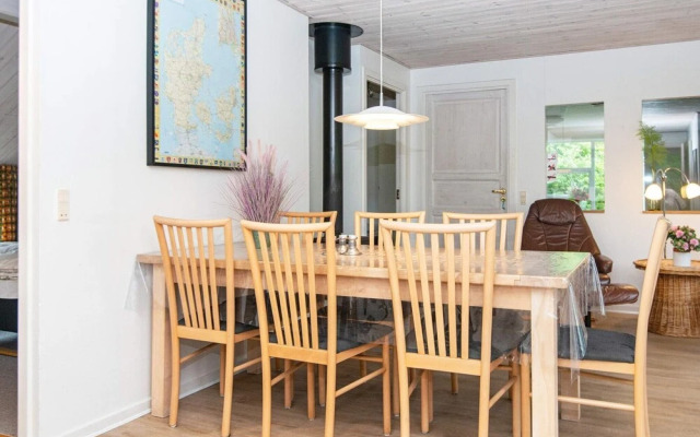 8 Person Holiday Home in Hemmet