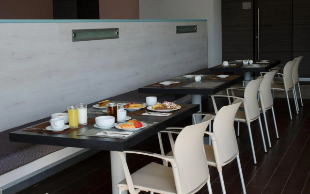 Hotel Casa Inn Galerias
