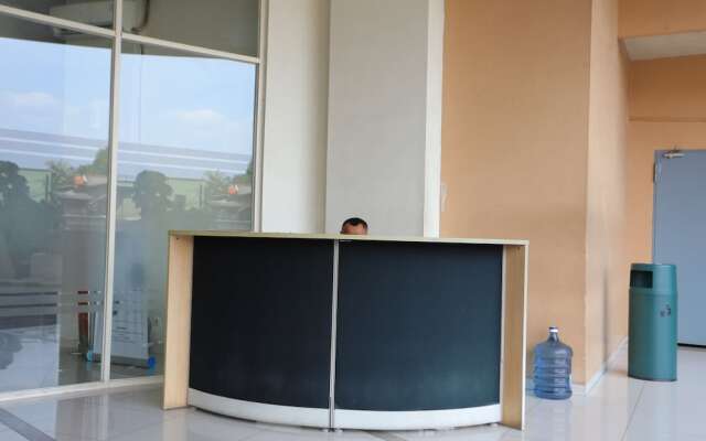 OYO 93492 Mamiya Rooms