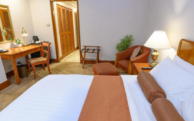 Ortigas CBD Near Business & Shopping Hubs