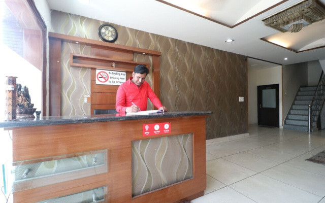 OYO 24863 Suri Guest House