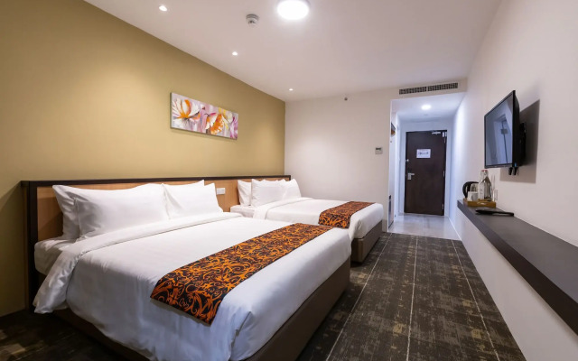 Hotel 7 Suria