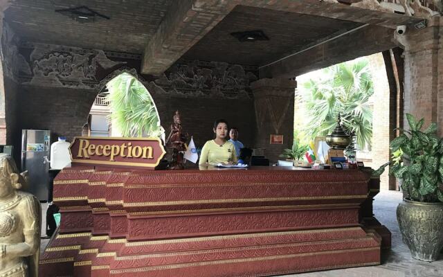Famous Hotel Bagan