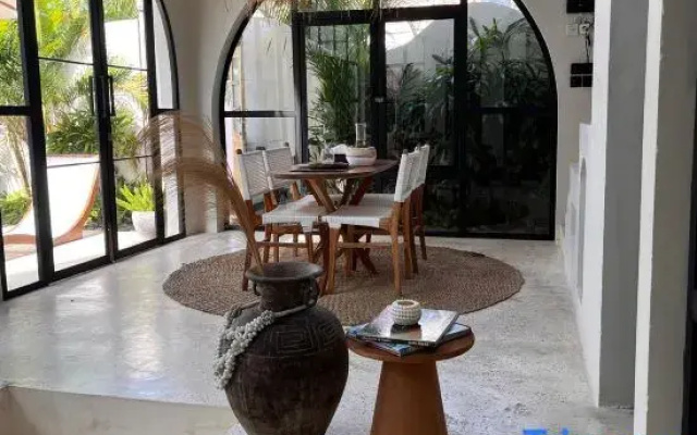 Lux Designed Villa 1 BR Kerobokan Seminyak