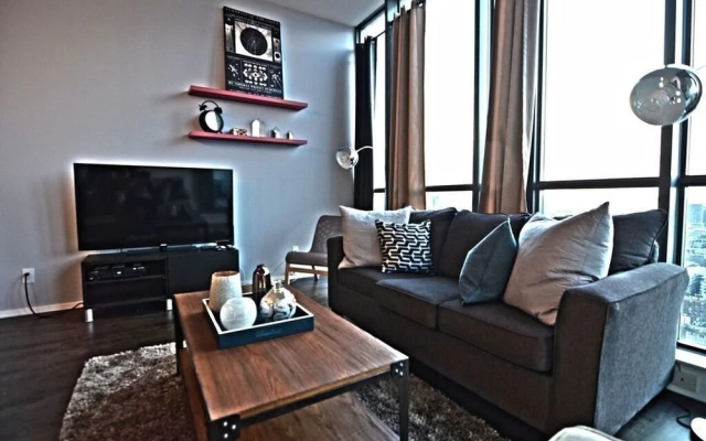 Toronto Escape - The Diamond Suite