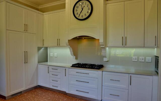 Val du Charron Wine and Leisure Estate Guesthouse