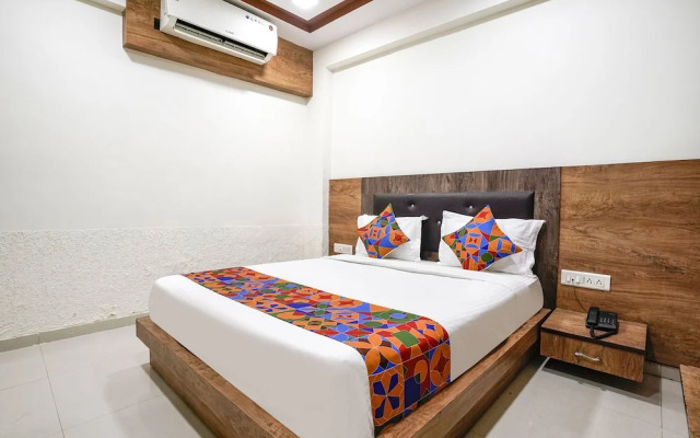 Fabhotel Galaxy I