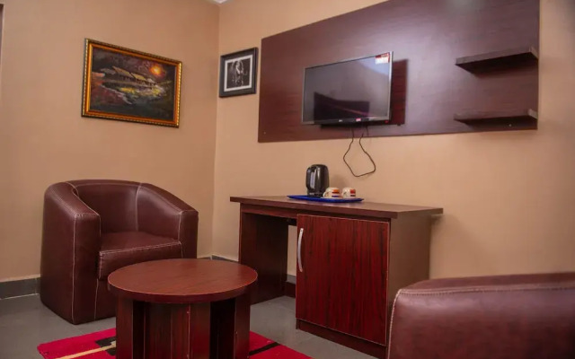 Delano Hotel And Suites