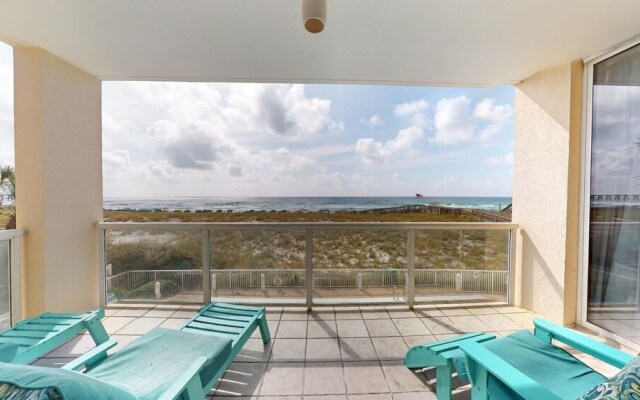 Sunshine Daydream 3 Bedroom Condo by RedAwning