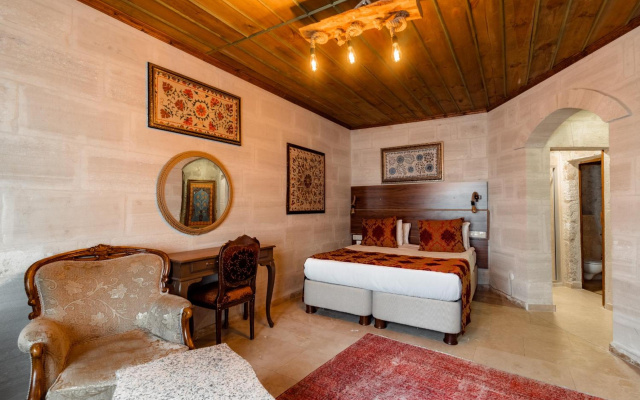 Amber Cave Suites