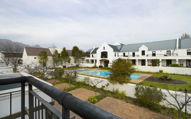 Winelands Golf Lodges 12