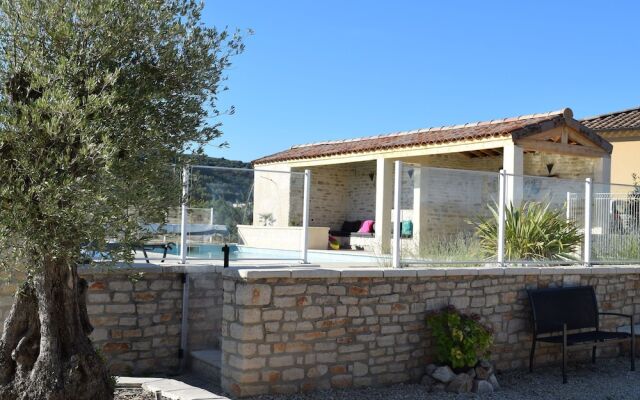 Lavish House in Ardeche With Shared Pool
